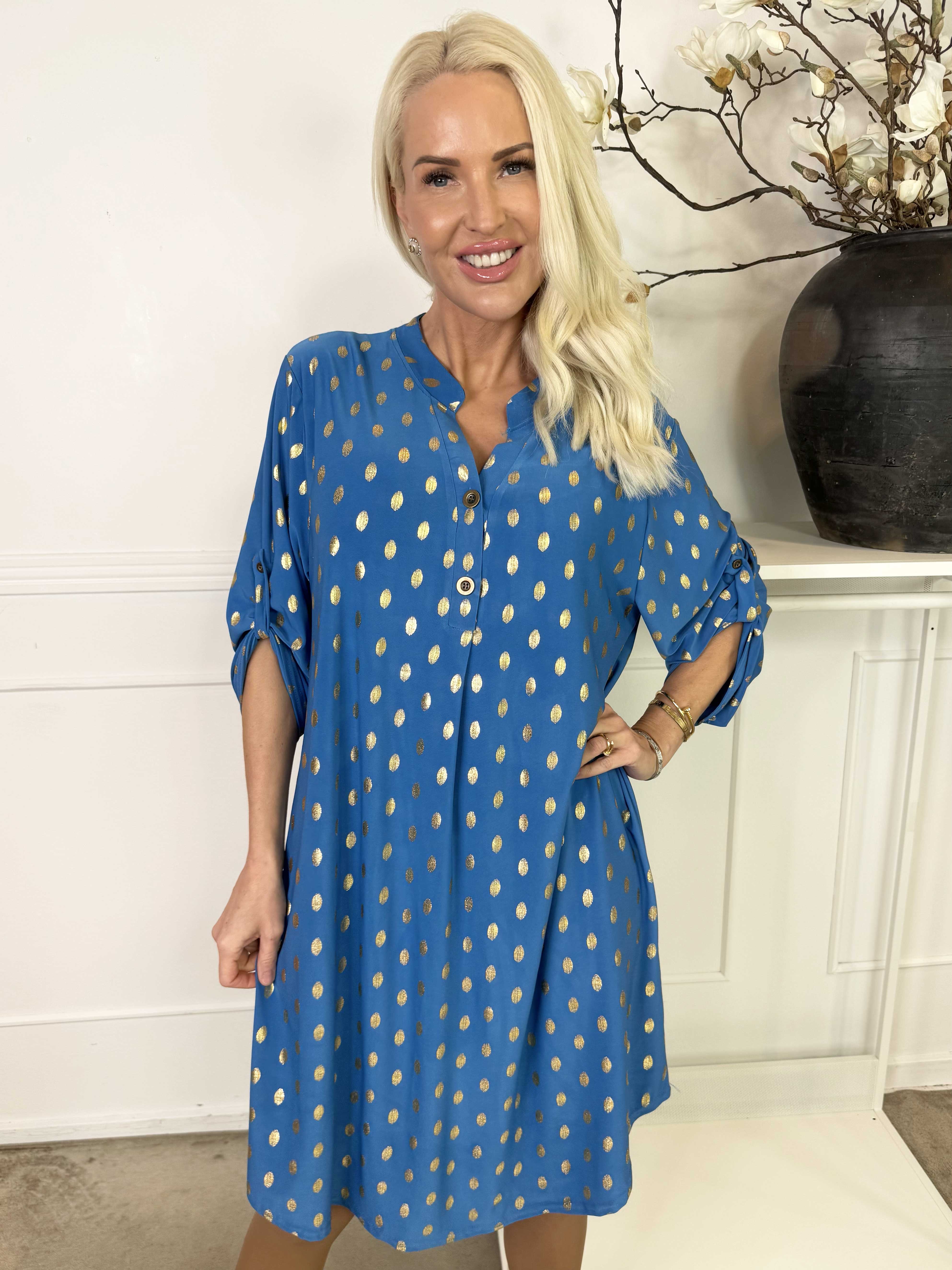 Ebba Gold Long - Elastisk kjole med guld prikker